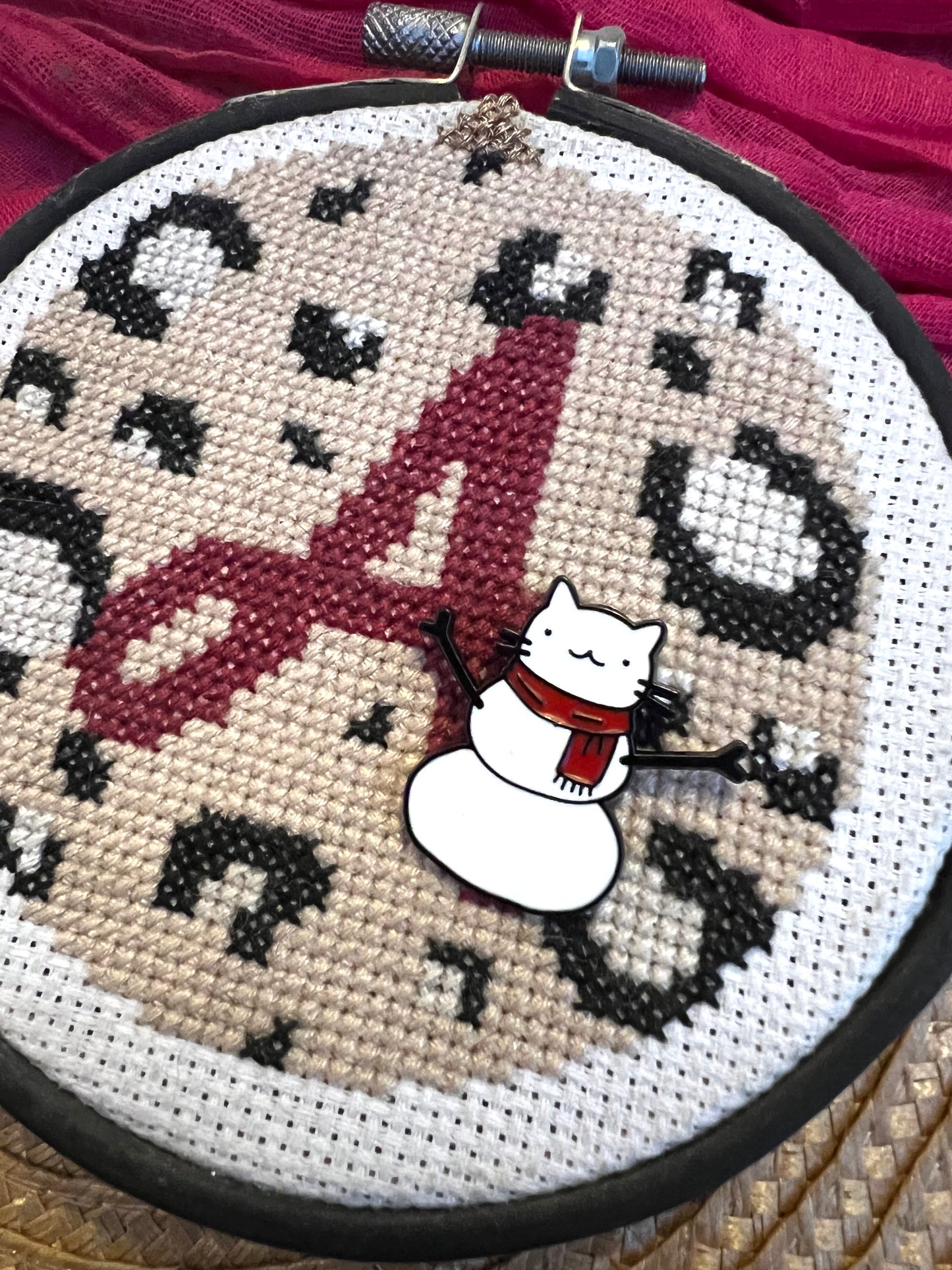 Christmas Cat magnetic needle minder