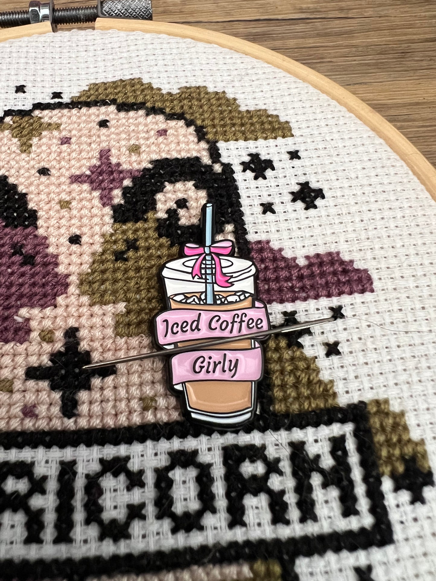 Iced Coffee Girly magnetic needle minder