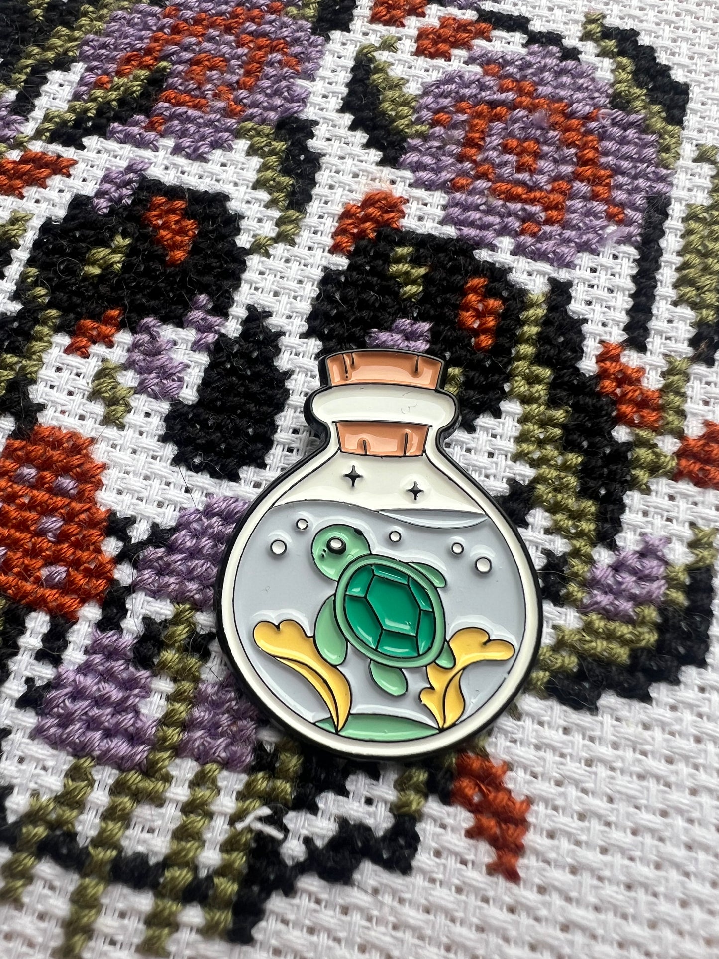 Turtle potion magnetic needle minder