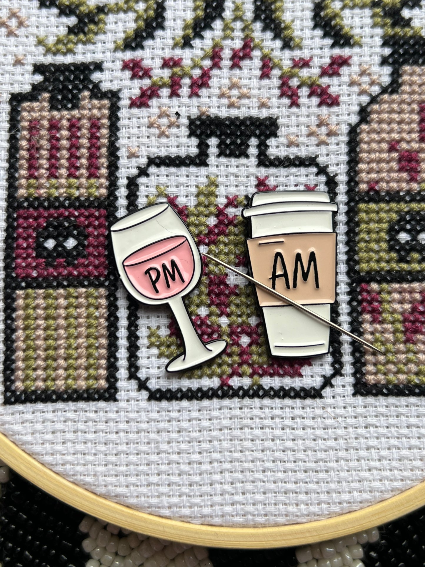 Wine time magnetic needle minders