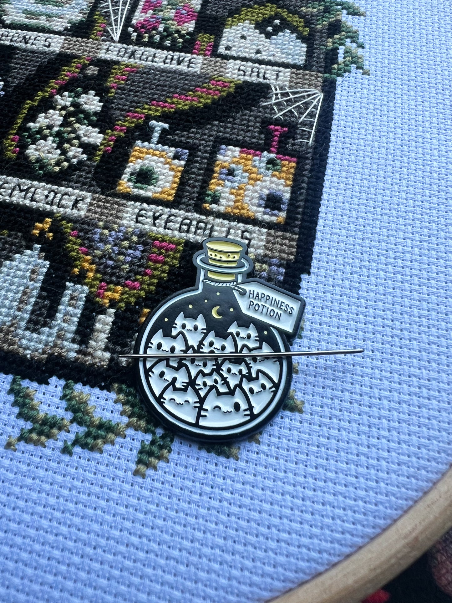 Cat Happiness Potion magnetic needle minder