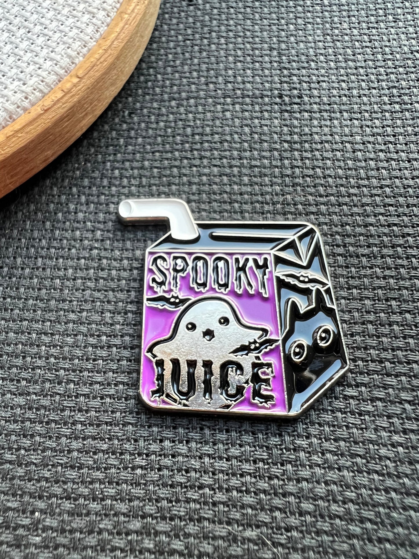 Spooky Juice magnetic needle minder