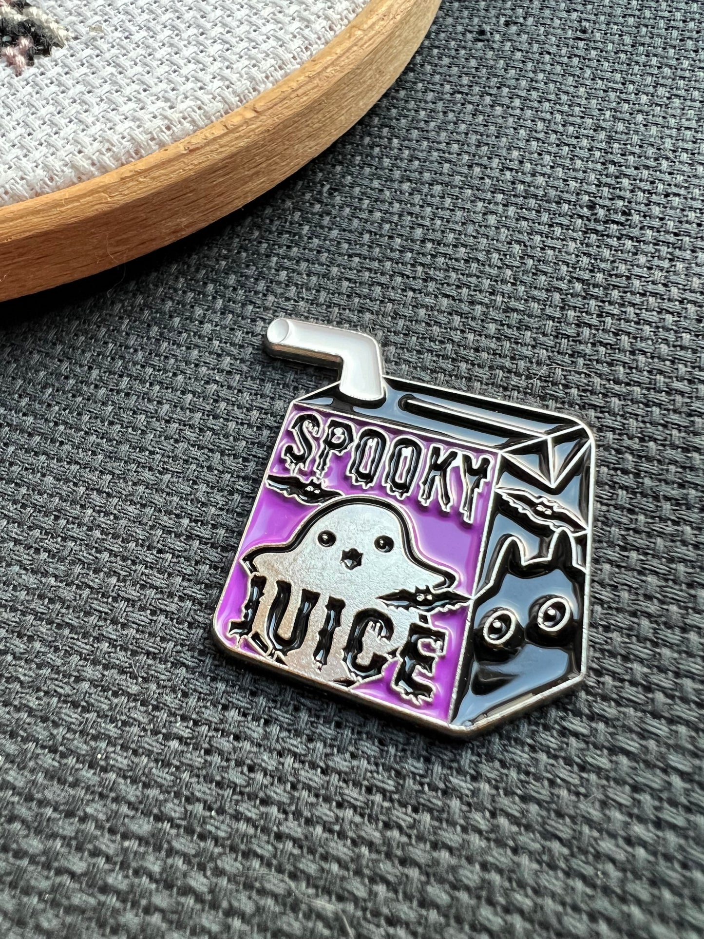 Spooky Juice magnetic needle minder