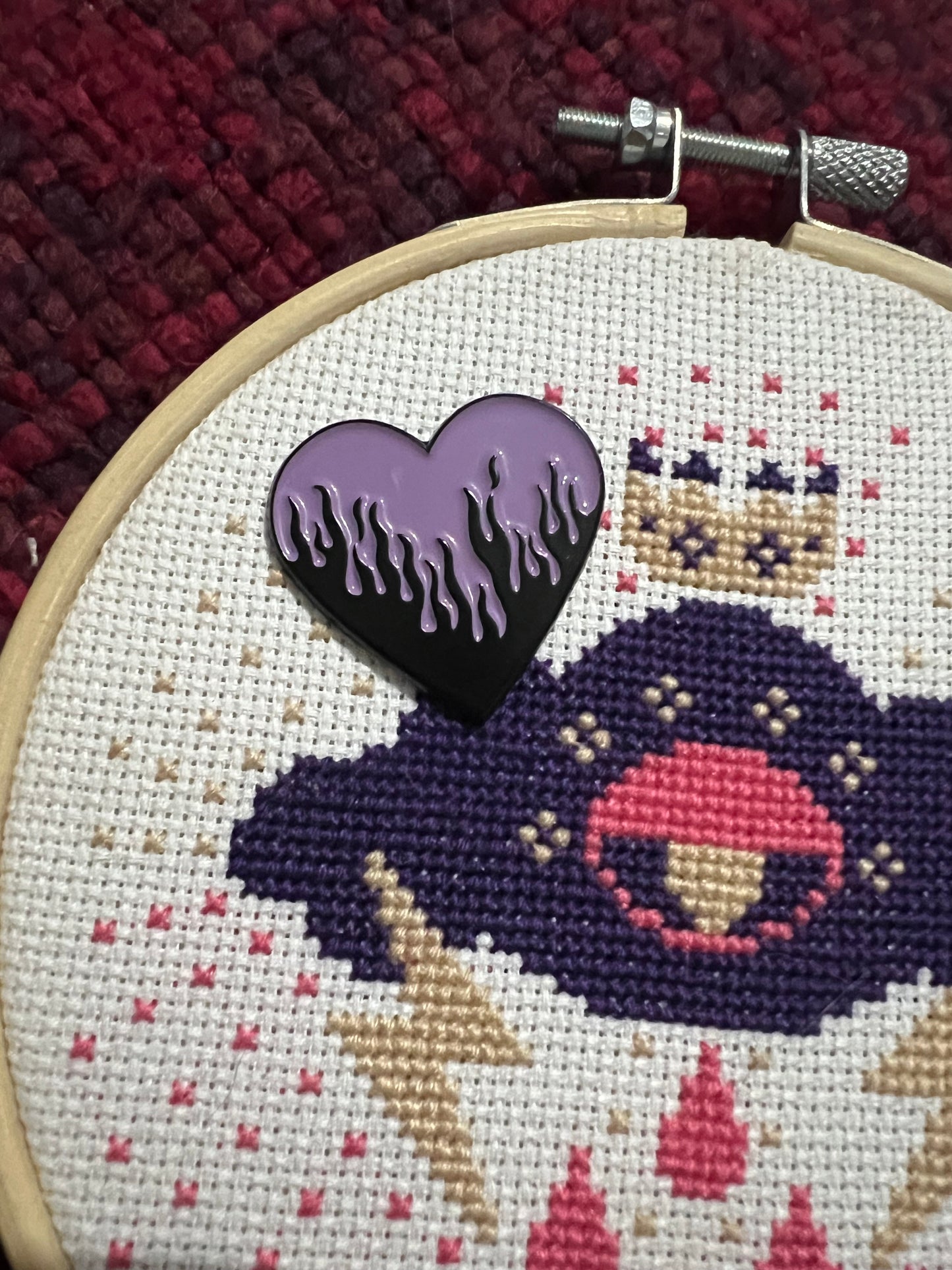 Flaming Heart magnetic needle minder