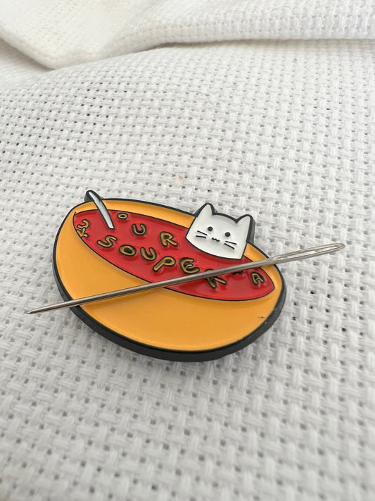 Soup Cat magnetic needle minder