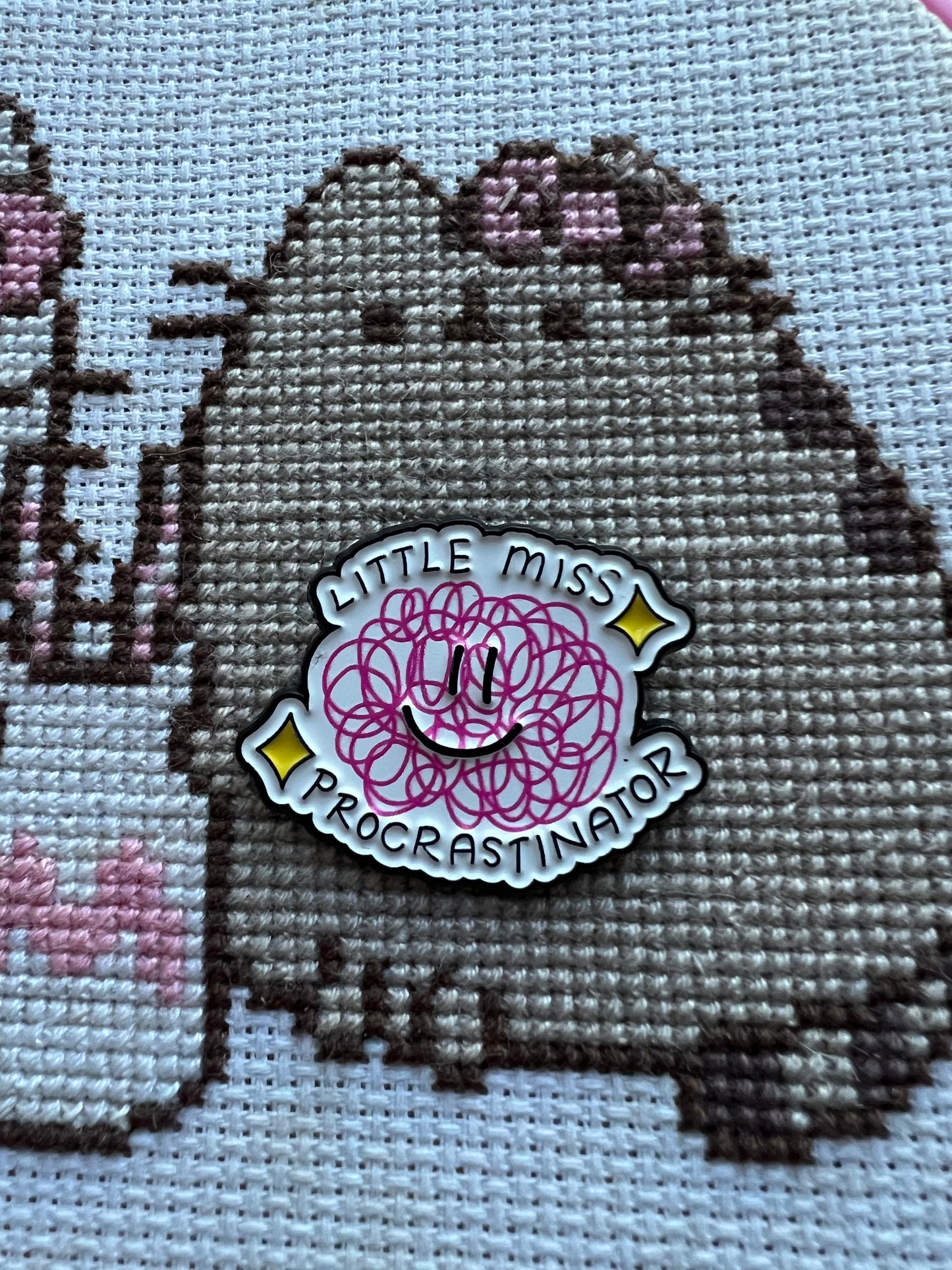 Little Miss Procrastinator magnetic needle minder