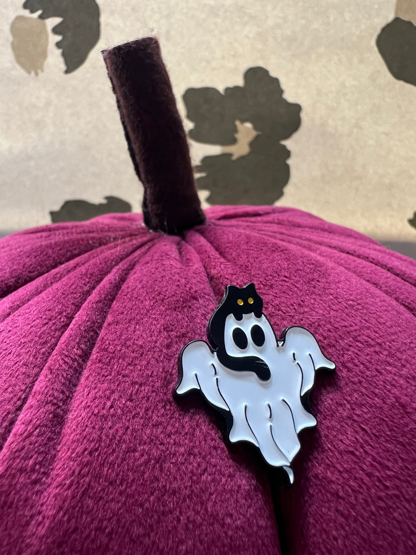 Ghost Cat 2 magnetic needle minder