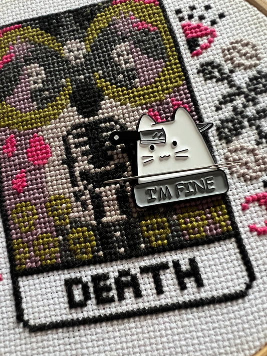 I'm Fine Cat magnetic needle minder