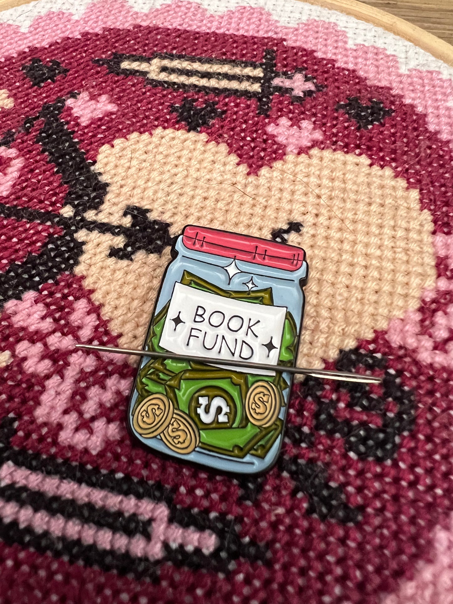 Book Fund magnetic needle minder