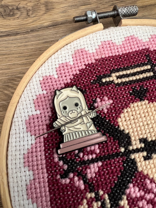 Rio Cat magnetic needle minder