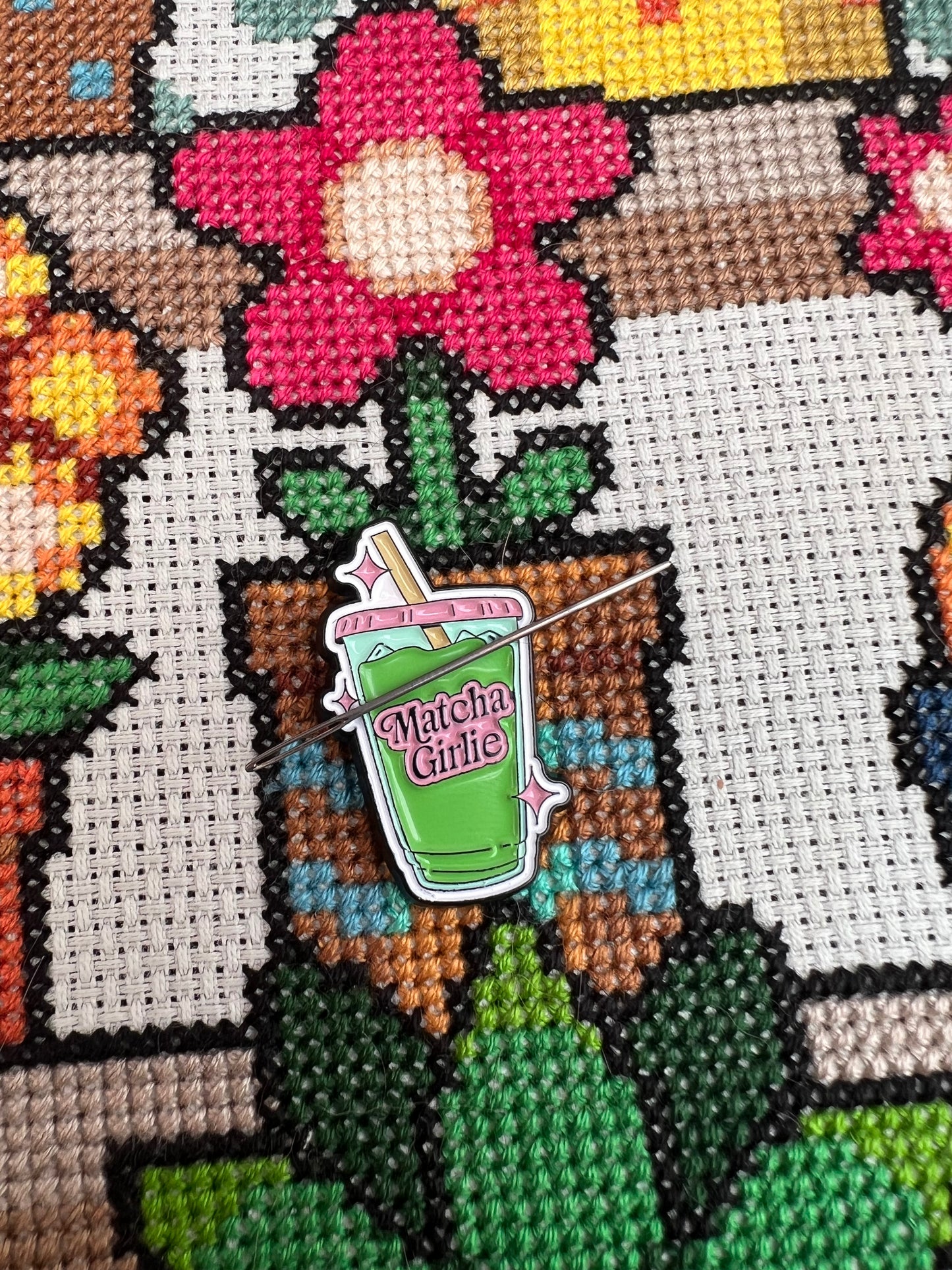 Matcha Girly magnetic needle minder